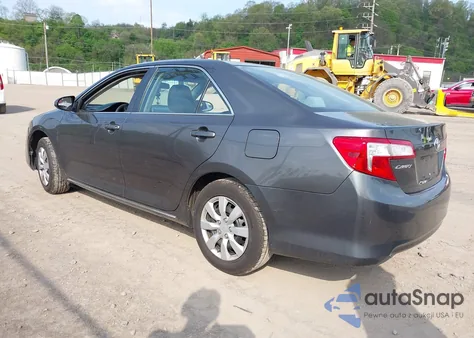 2013 Toyota Camry Le z USA, uszkodzony, nr VIN 4T1BF1FK9DU242592